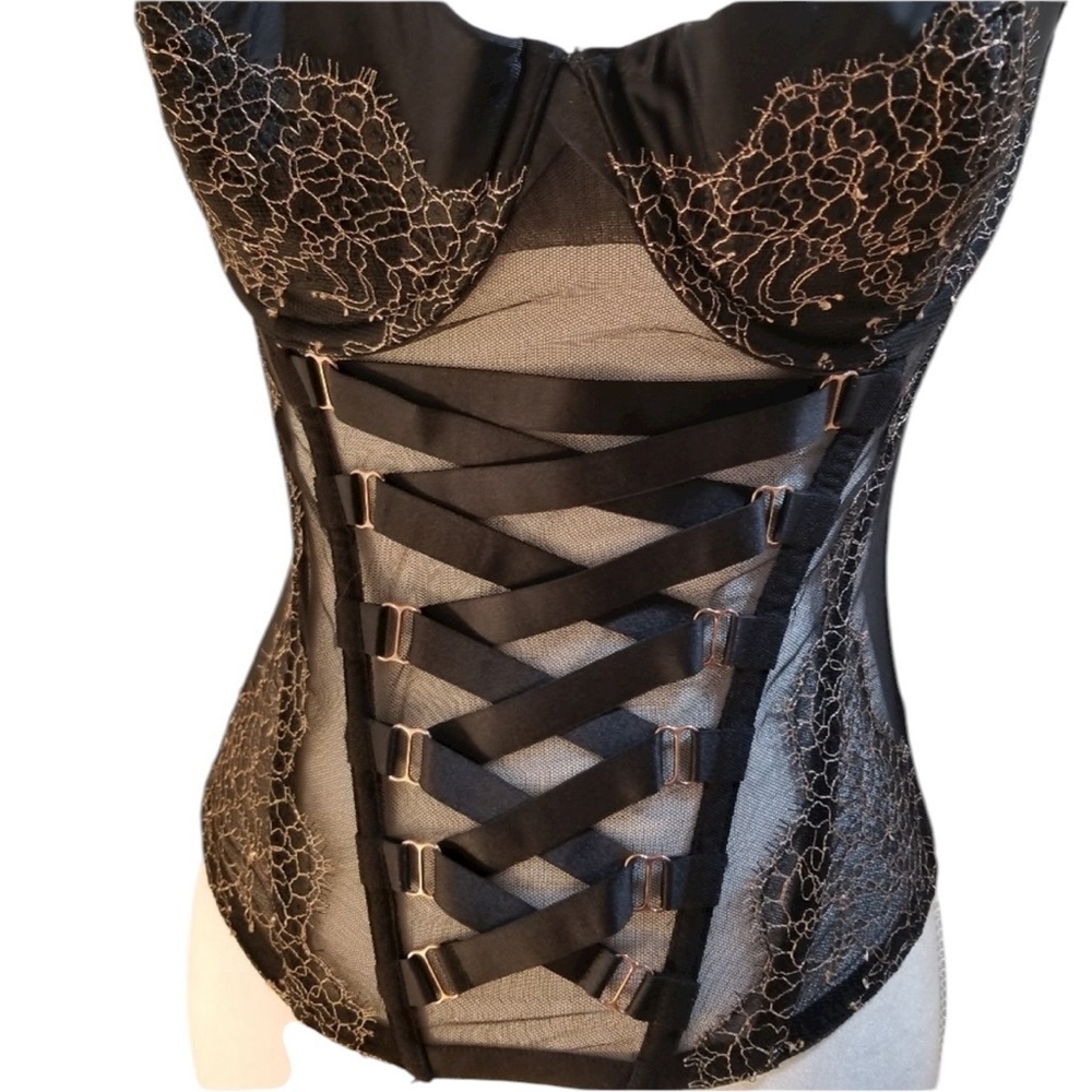 Victoria Secret Chantilly Lace Meah Corseted Bustier size 34C - Picture 5 of 16
